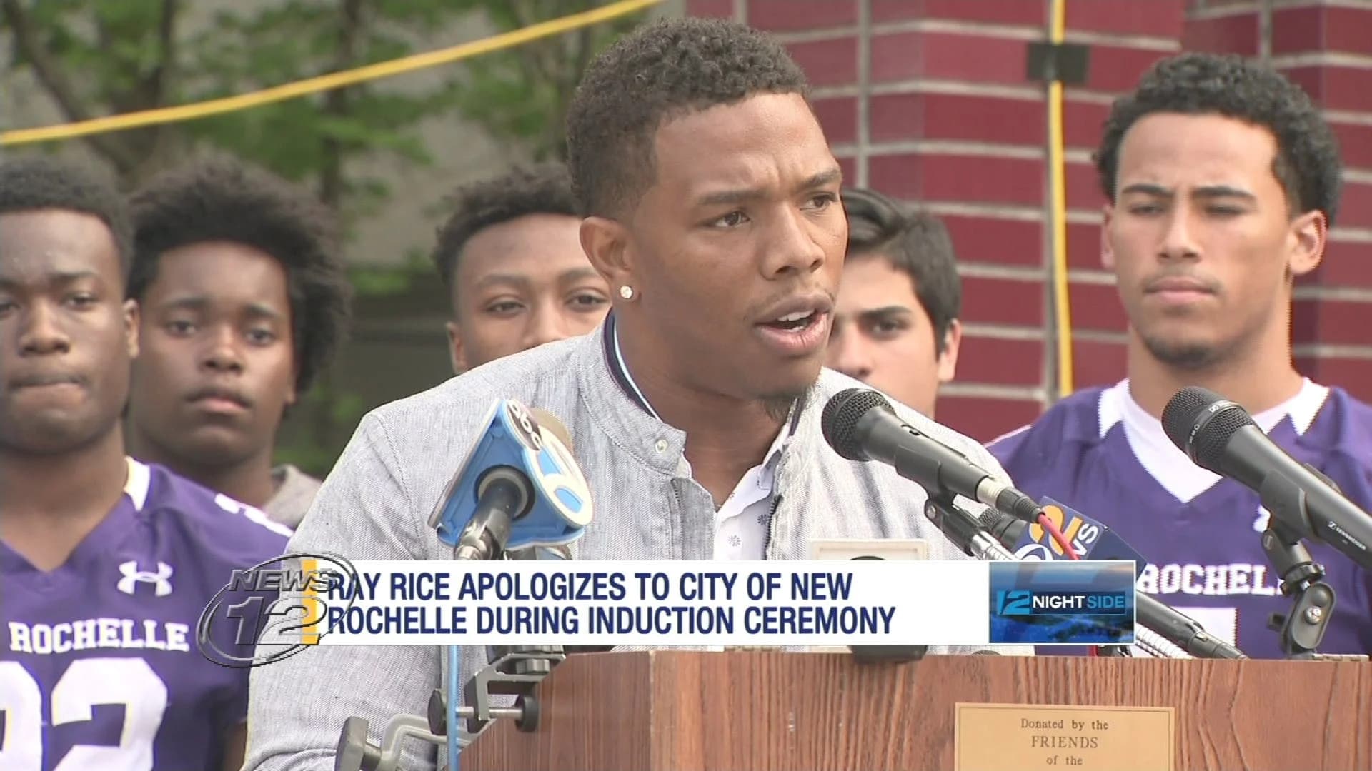 Ray Rice apologizes to city at New Rochelle Walk of Fame ceremony