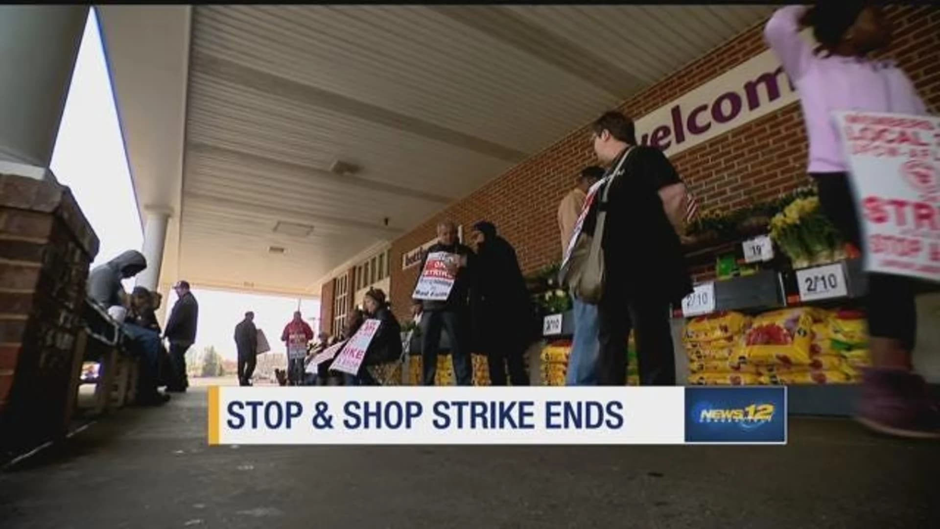 Stop & Shop, workers reach tentative contract agreement