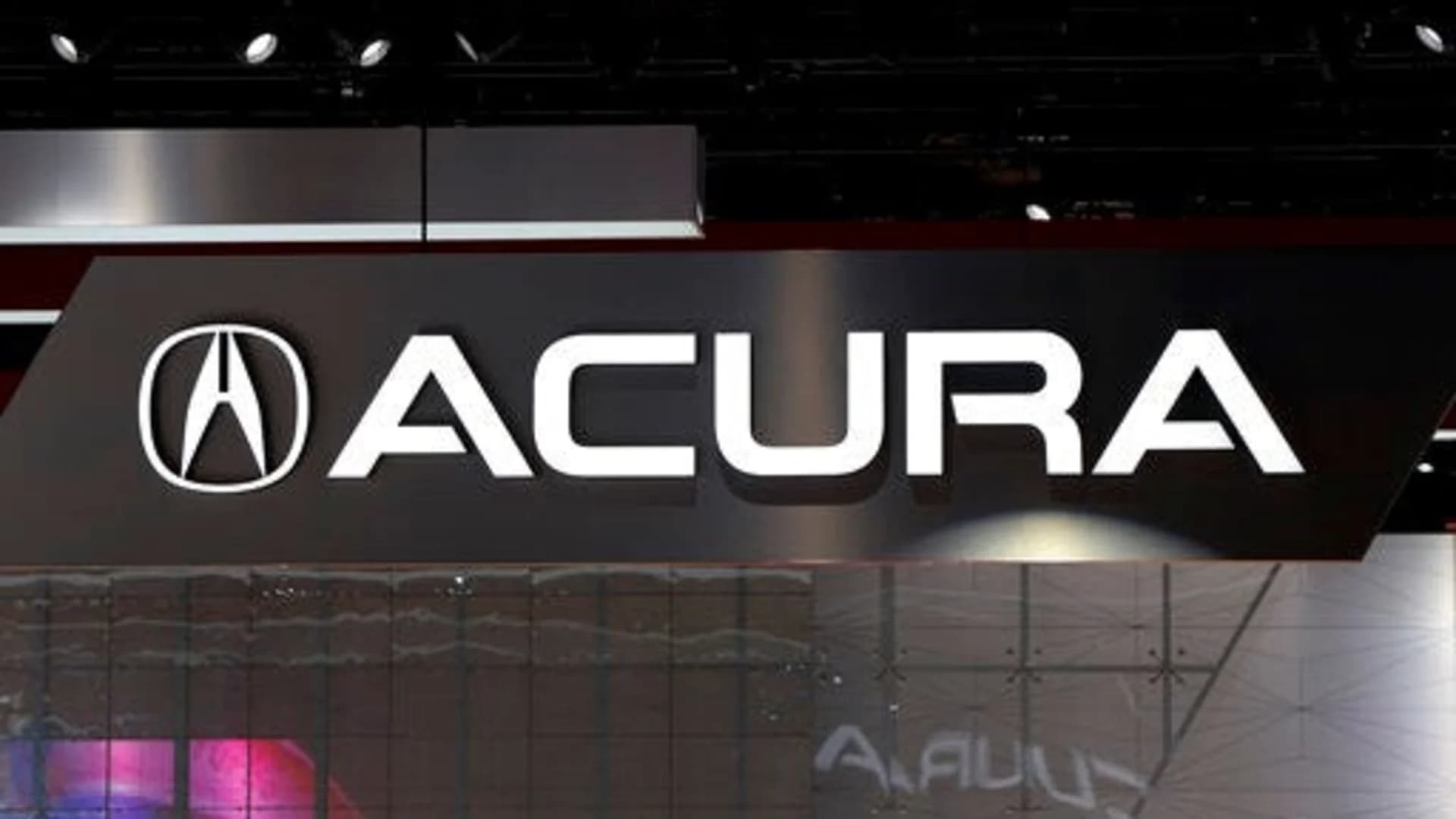 Acura recalls 360K SUVs because tail lights can go dark