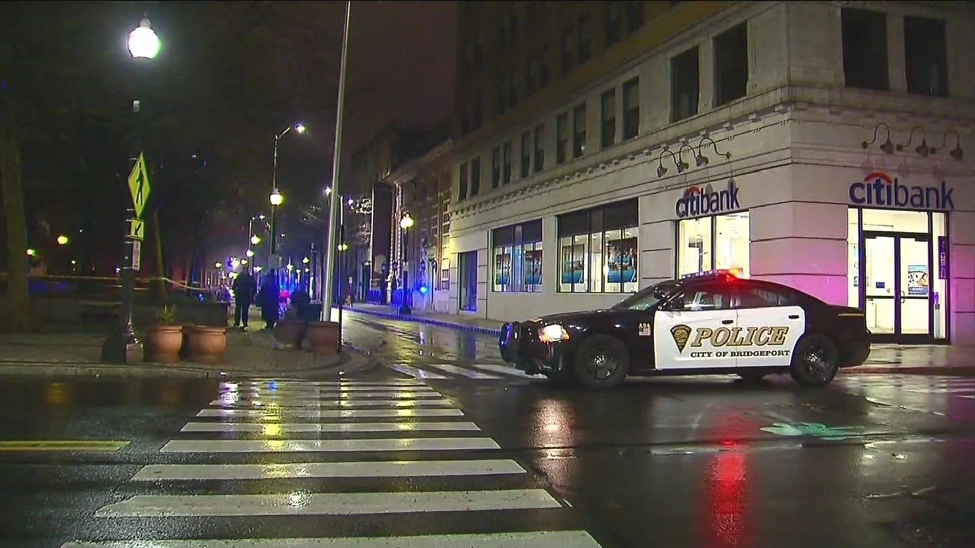 Police: Man fatally shot outside Bridgeport restaurant