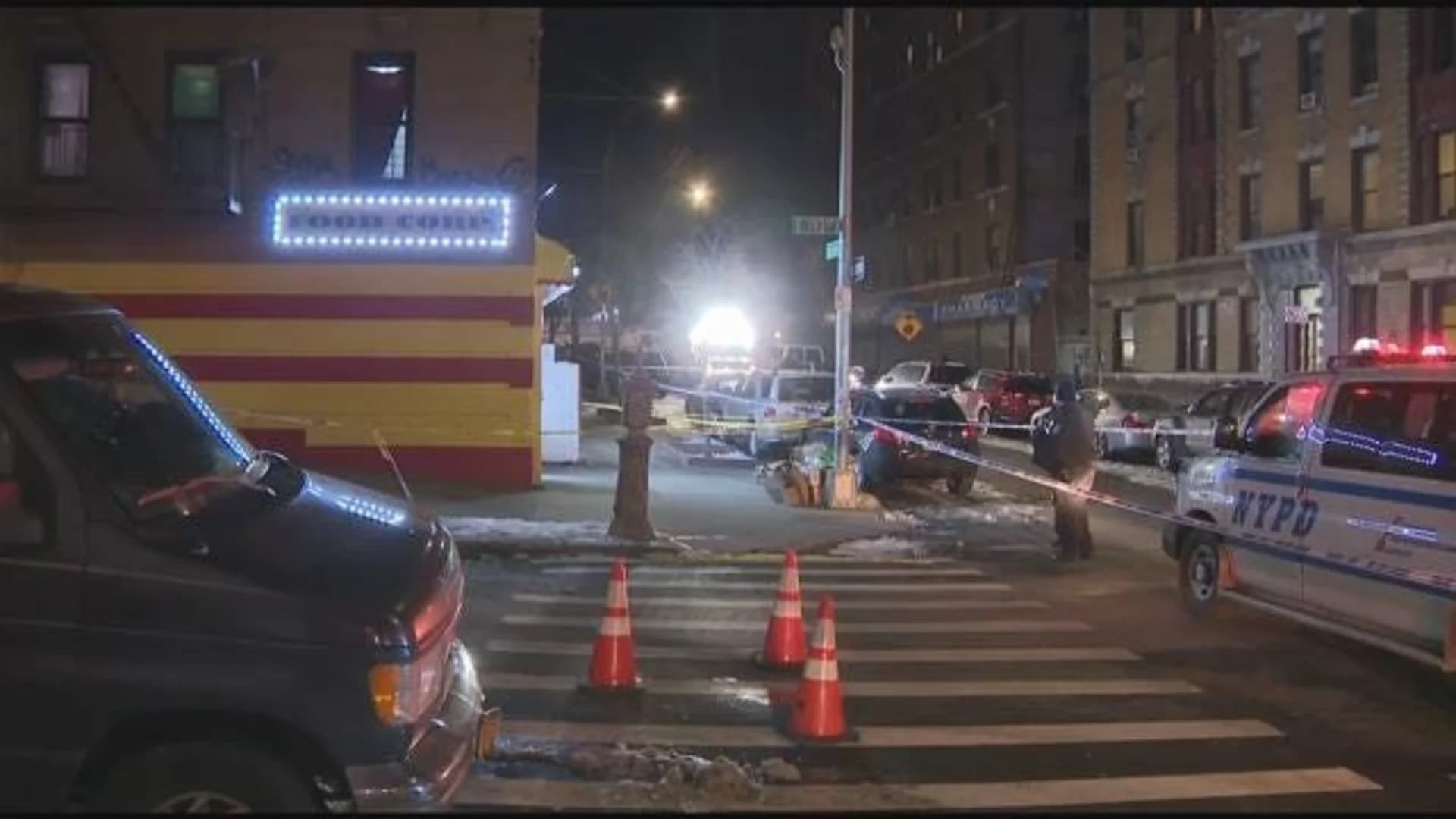 Police: 17-year-old fatally stabbed near East 193rd Street