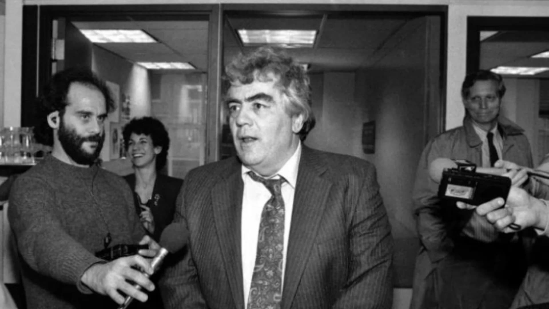 Jimmy Breslin, chronicler of wise guys and underdogs, dies at 88