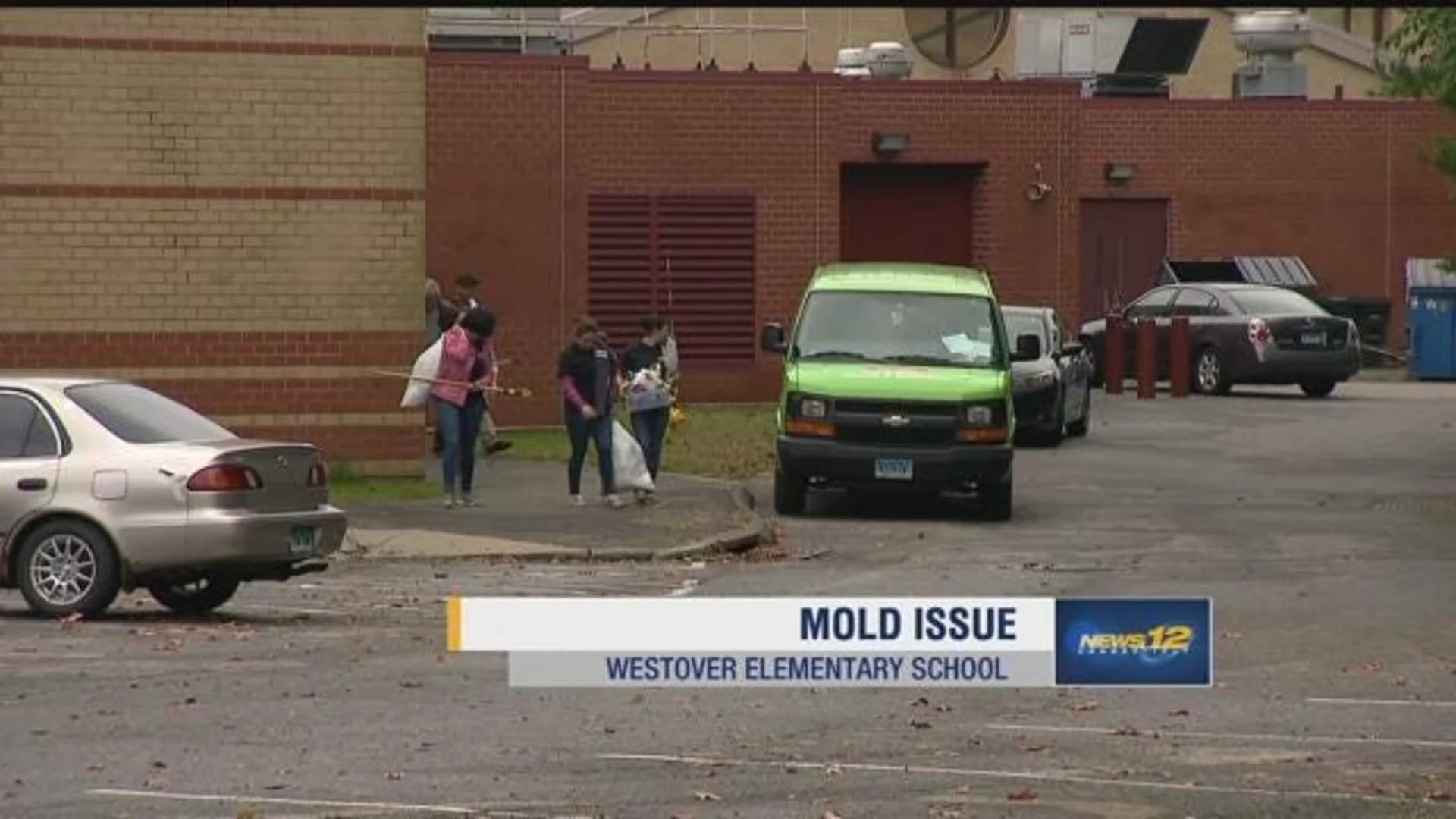 Concerns grow over mold at Stamford elementary school