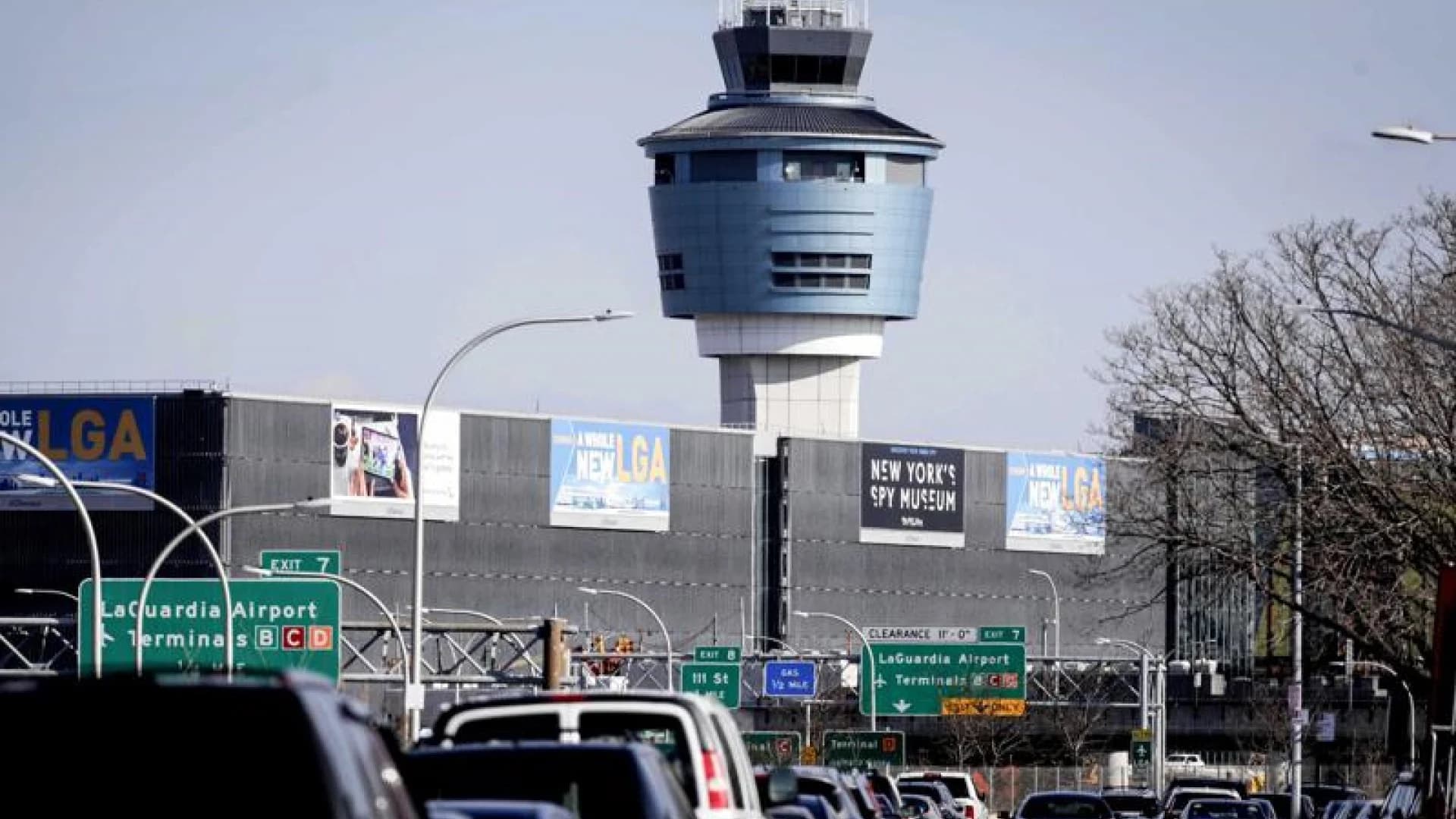 Rail link to LaGuardia Airport put on hold after criticism