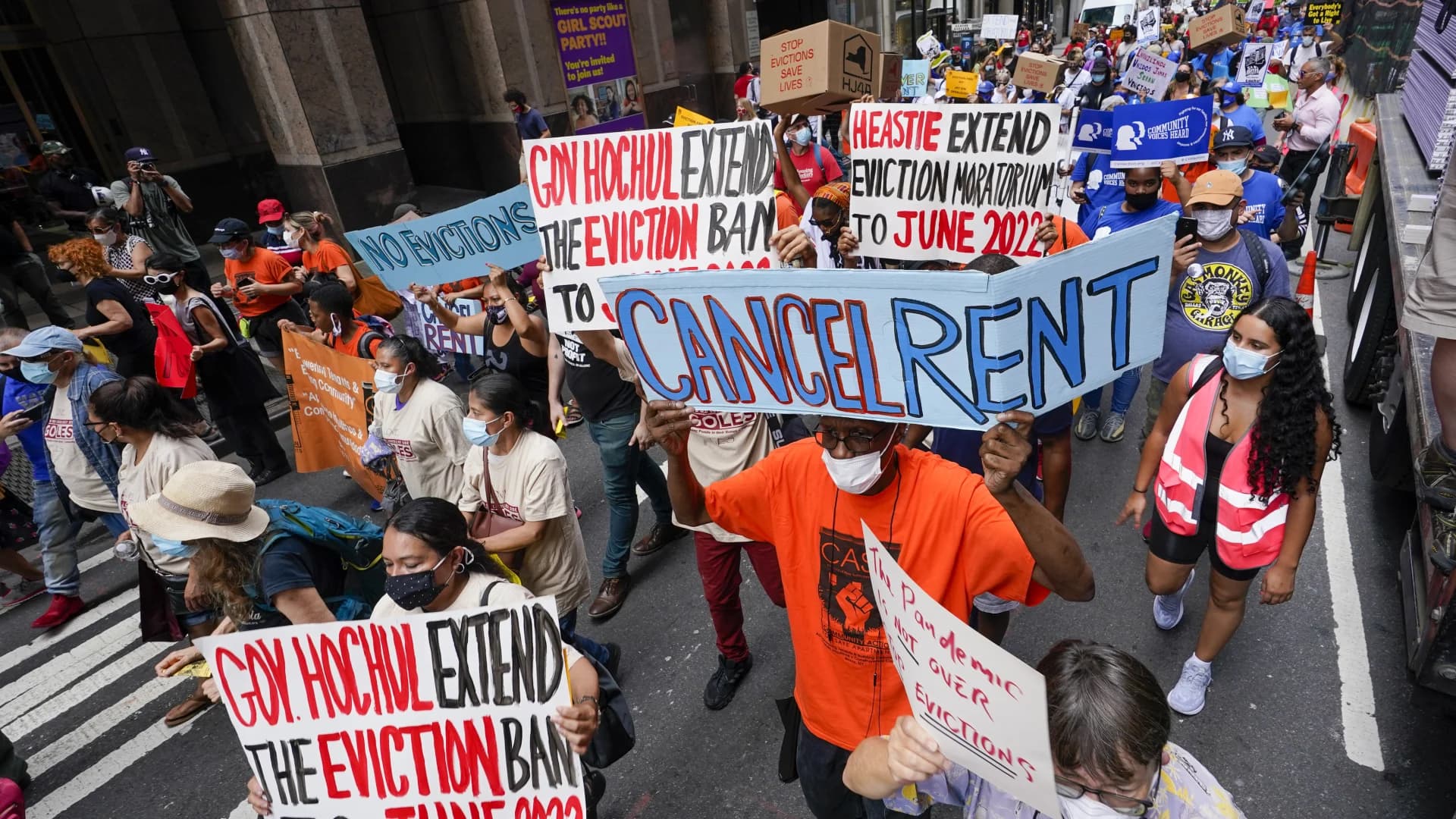 New York lawmakers vote to extend eviction moratorium until Jan. 15, 2022