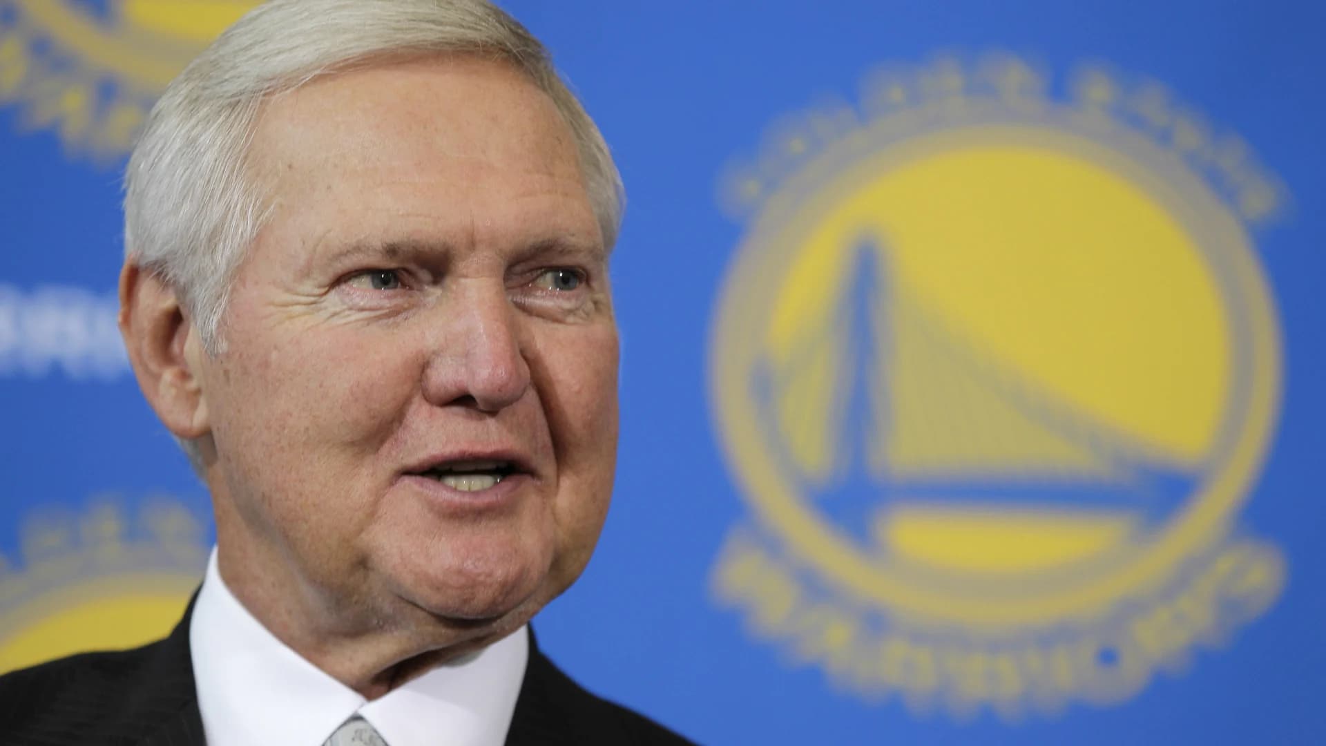 Jerry West, a 3-time Hall of Fame selection and the NBA logo, dies at 86
