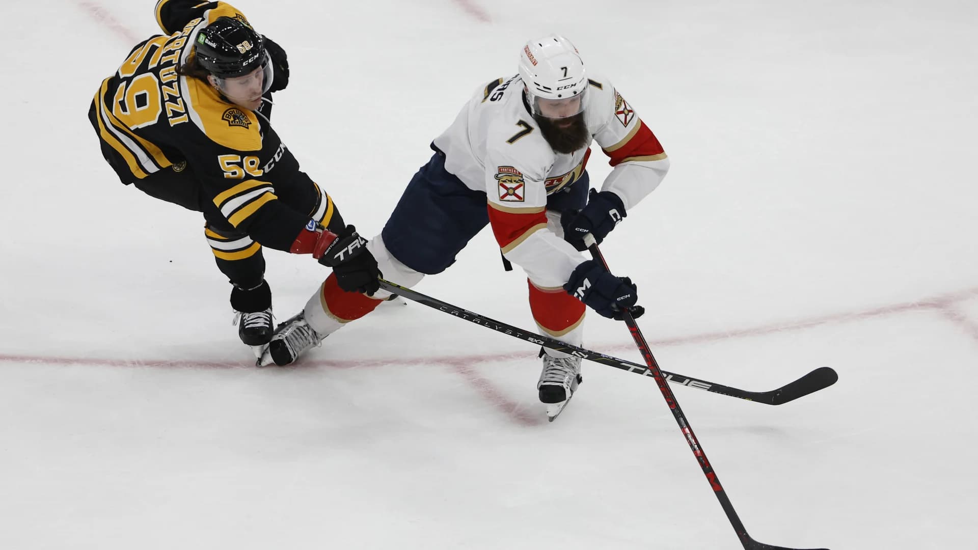 Marchand, NHL-best Bruins top Panthers 3-1 in Game 1