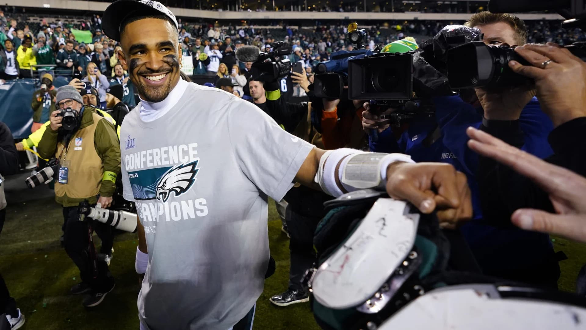 Eagles' Super Bowl-bound Hurts still trying to quiet haters