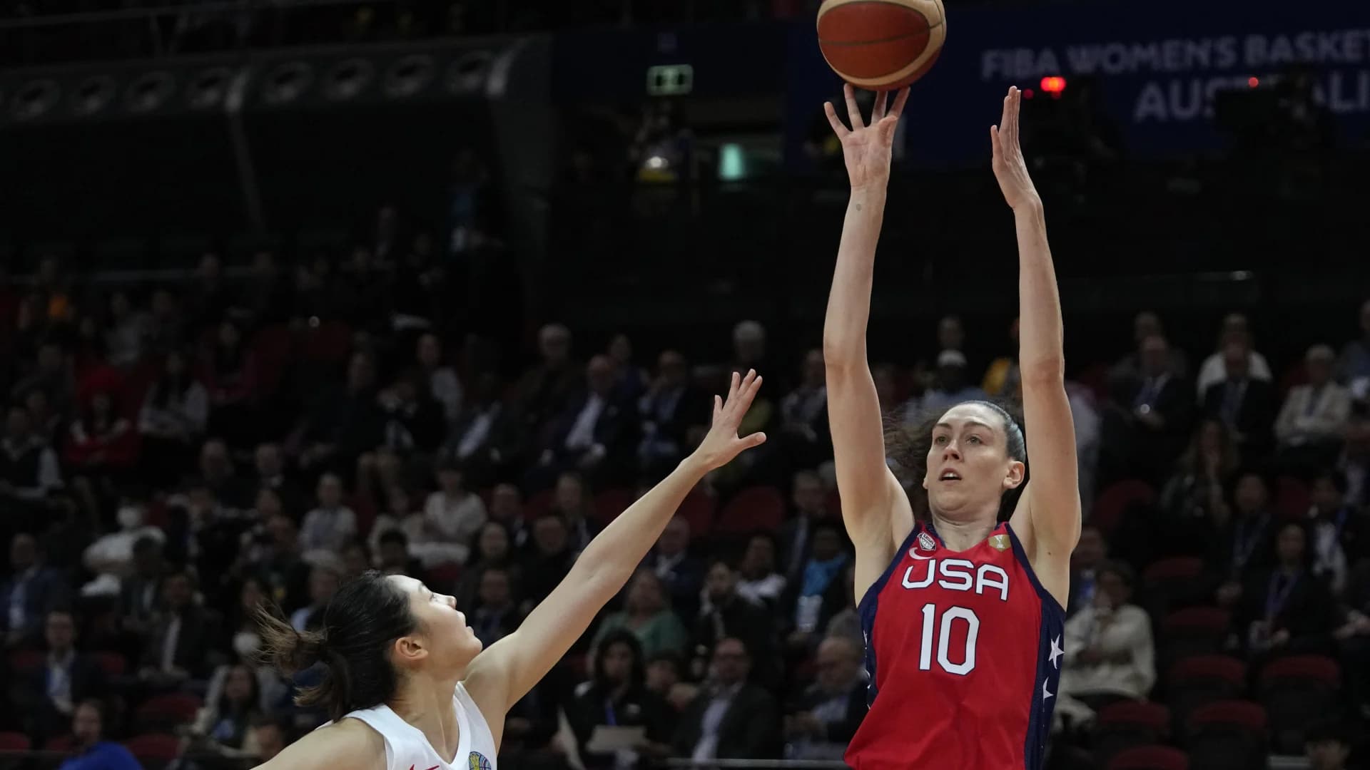 Breanna Stewart heads to New York on first day of WNBA free agency