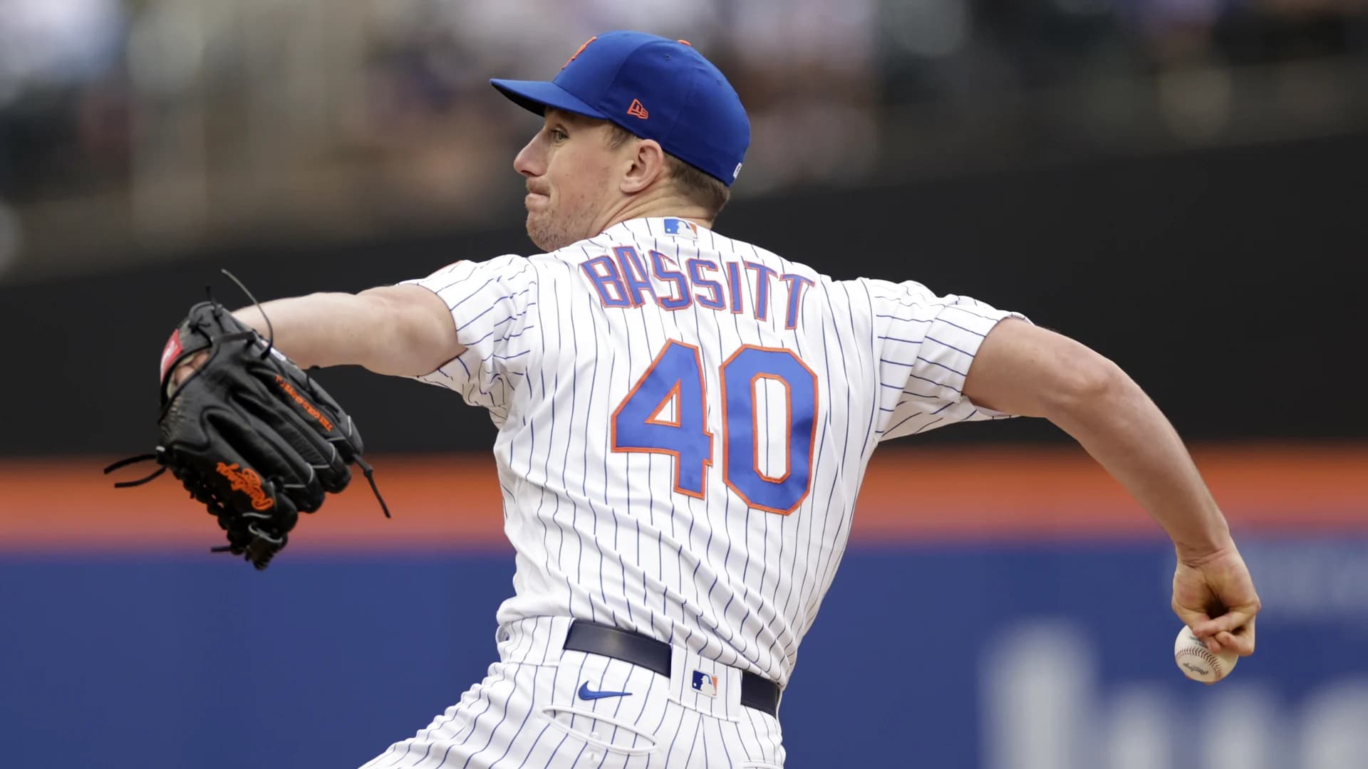 Bassitt has $8.65M salary, Mets deal includes $19M option